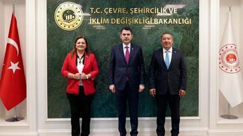 Bakan Kurum, Afyonkarahisar Büyükşehir Belediye Başkanı Köksal'ı kabul etti