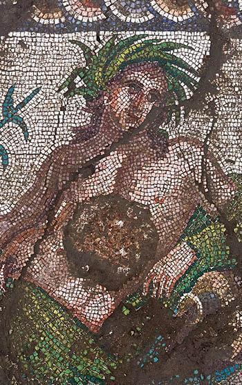 Aspendos’ta 'Nehir Tanrısı' betimlemesi gün yüzüne çıkarıldı