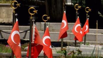 Edirnekapı Şehitliği'nde buruk babalar günü