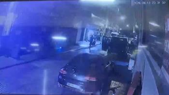 İstanbul Havalimanı'na giden VIP minibüsün yolcularını gasbeden 11 şüpheli yakalandı