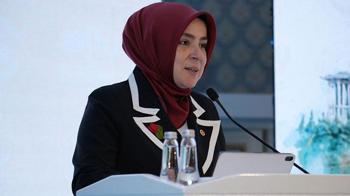 AK Parti'li Ercan: Kadınların kamusal hayata katılımını sınırlayan engeller önemli ölçüde ortadan kaldırılmıştır-