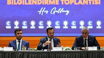 AK Parti İstanbul İl Başkanlığı'nda 'Sağlıklı Türkiye Yüzyılı' toplantısı yapıldı