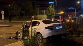 Sancaktepe’de 3 aracın karıştığı kazada 5 kişi yaralandı