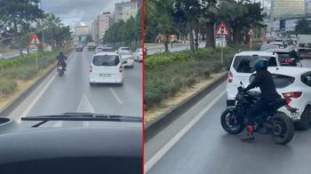 Motosiklet sürücüsü, vakaya giden itfaiye aracına yolu açtı