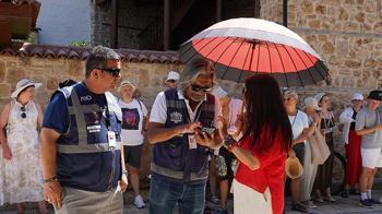 Antalya'da kaçak rehberlere sıkı denetim