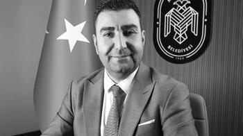 Belediye özel kalem müdürü bisikletten düşüp öldü
