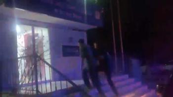 Bakırköy'de parkta uygunsuz davranışlarda bulunan 2 kişi adli kontrolle serbest bırakıldı