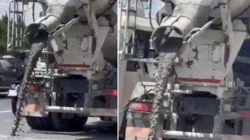 Sultangazi'de yola beton döken mikser trafikten men edildi