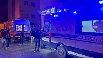 Hakkari'de düğün öncesi damat ve 2 yakını taşlı sopalı kavgada yaralandı