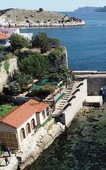 6 bin 600 nüfuslu Amasra'ya 8 ayda 1 milyon turist geldi