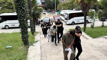 ‘Sokaklar Güvende’ operasyonundaki 53 şüpheliden 21’i adliyede