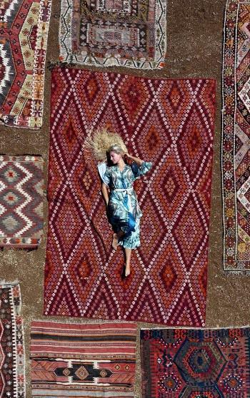 Halı tarlaları doğal stüdyo oldu
