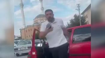 Ankara'da trafikte tartıştığı sürücünün önünü kesip tehdit eden saldırgan tutuklandı