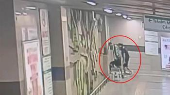 Beyoğlu’nda metroda uyuyan kişinin cep telefonunu çalan şüpheli yakalandı