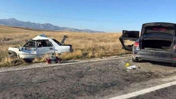 Otomobiller kafa kafaya çarpıştı: 4 ölü, 4 yaralı