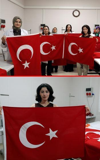 Bayrak sevgisini el emeğiyle yaşatıyorlar