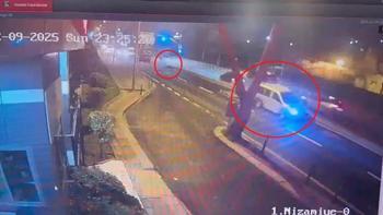 Zeytinburnu'nda hafif ticari aracın çarptığı anne öldü, kızı ağır ...
