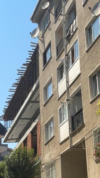 Avcılar’da mikser hortumu bitişikteki evin duvarını deldi: salon betonla doldu