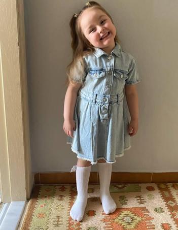 Epilepsi hastası Berra, havuzda boğulma tehlikesi geçirirken yaşanan panik kamerada