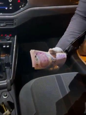 Ataşehirde hidrolik sistemle çalışan zulada uyuşturucu ele geçirildi