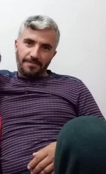 Lastiğini değiştirdiği TIRın altında kalıp ölen şoför, toprağa verildi