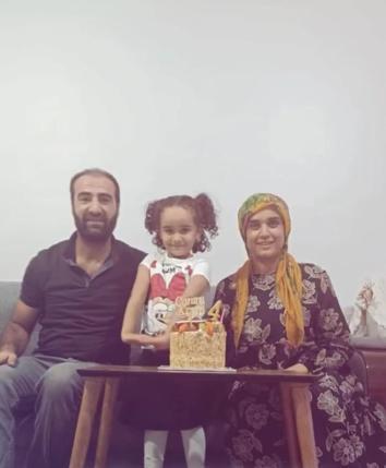 Anne ve babasıyla birlikte ölü bulunan Samyeli’nin doğum günü görüntüleri ortaya çıktı