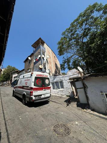 Beyoğlunda sosyal medyadan yardım talebinde bulunan kanser hastası tedavi altına alındı