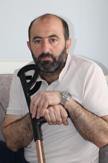 Park yeri yüzünden çıkan kavgada bacağını kırdılar