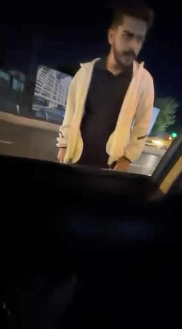 Beyoğlu’nda taksiye tekme atıp şoförü tehdit etti: Git bunları kaportacıya yaptır