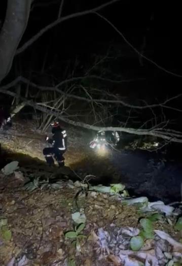 Yalovada yüksek kesimlerde kar esareti: Mahsur kalan 35 kişiyi AFAD kurtardı