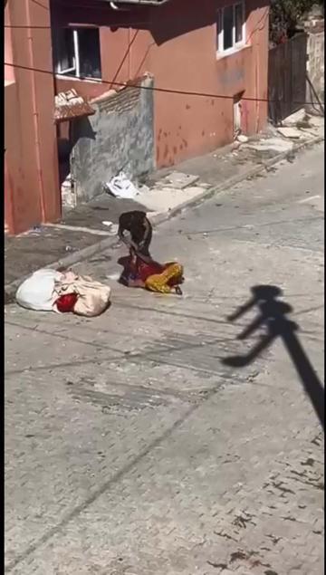 Sokakta tartıştığı eşini darbetti; gözaltına alındı