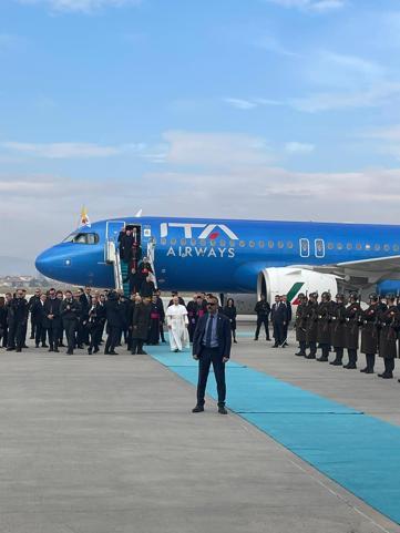 Papa 14üncü Leo, Ankarada