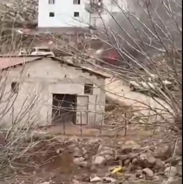 Diyarbakırda komşu aileler arasında kavga; 3 ölü, 5 yaralı