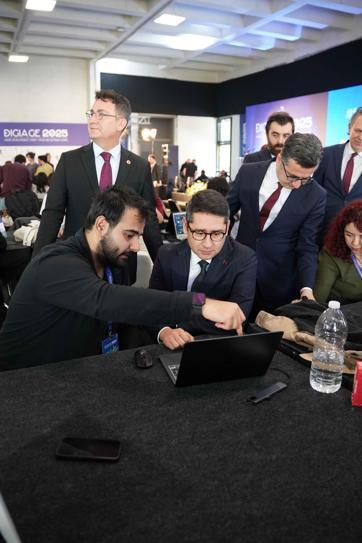 Türkiye’nin dört bir yanından gelen genç geliştiriciler İzmir’de buluştu
