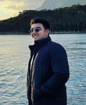 Otomobil, park halindeki TIR’a çarptı: 1 ölü, 1 yaralı