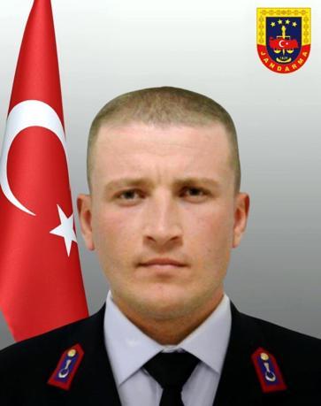 Jandarma aracı otomobille çarpıştı: 2 şehit