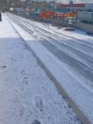 Ankarada sağanak ve dolu etkili oldu