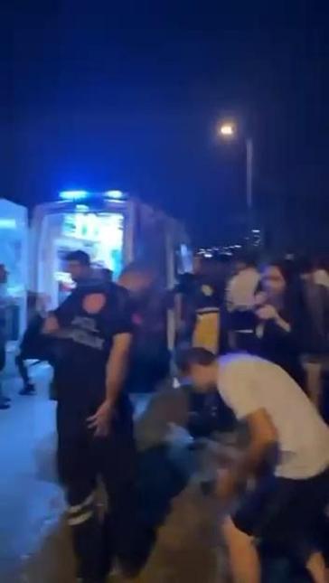 Büyükçekmece’de servis otobüsü devrildi: 18 yaralı