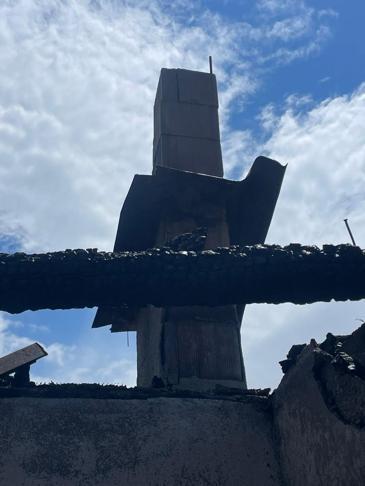 Taraklıda 2 katlı ev yangında kullanılmaz hale geldi