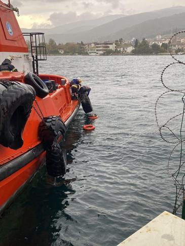 Balıkçı teknesi alabora oldu: 1 ölü, 1 yaralı