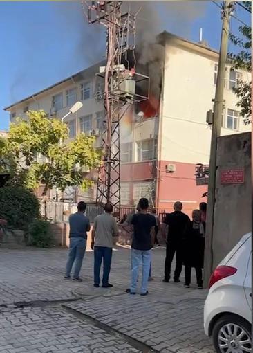 Şanlıurfadaki Hilvan Hükümet Konağı’nda yangın