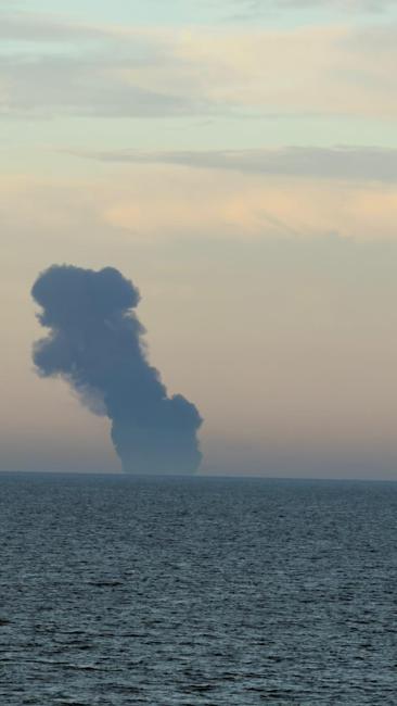 Kocaeli açıklarında gemide yangın; 25 mürettebat kurtarıldı