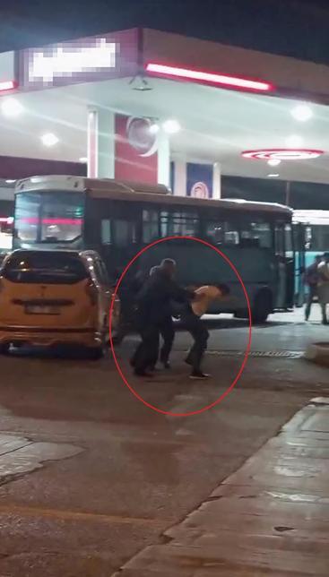 İki ailenin altın borcu kavgası; 4 yaralı