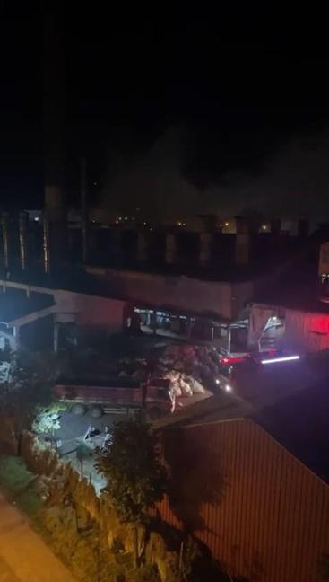 Rizede çay fabrikasında çıkan yangın söndürüldü
