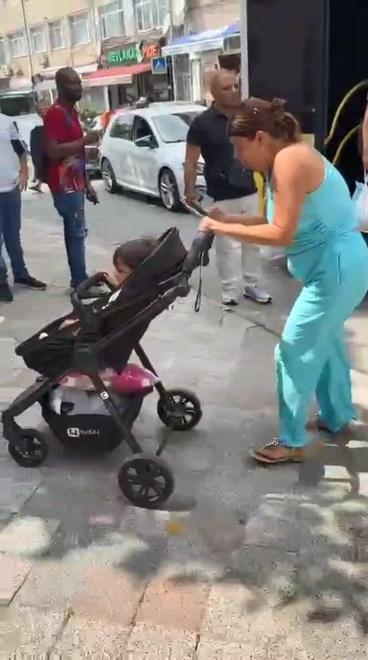 Fatihte İETT otobüsündeki kavgaya yolcudan biber gazlı müdahale