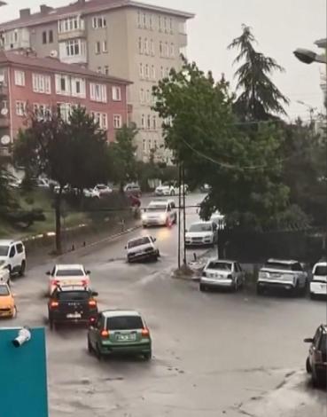 Ankara’da sağanak etkili oldu