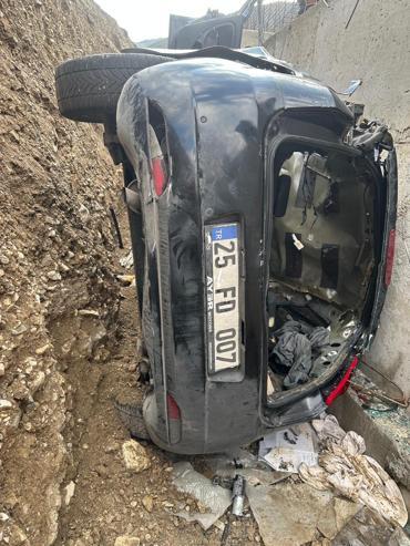 Yol genişletme çalışması yapılan alana uçan otomobildeki 3 kişi öldü