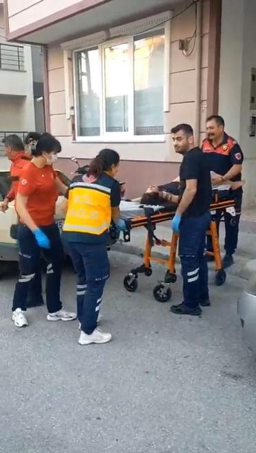 İntihar ihbarında bulundu, ekipler ayrılacağı sırada balkondan atlamaya kalkıştı