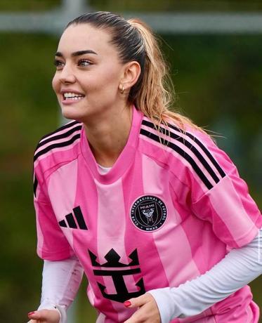 Şişli’de futbolcu Aycan Yanaç’ın eğlence mekanında kadını darp ettiği iddiası: Suratıma vurdu saçımı tutup yere yatırdı