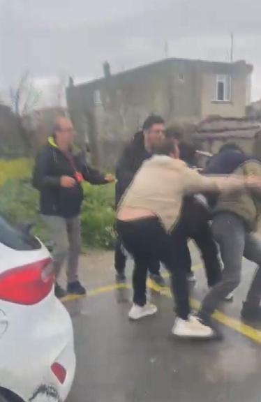 Silivride ehliyet sınavını geçemeyen sürücü adayı ve babası, komisyon üyesine saldırdı